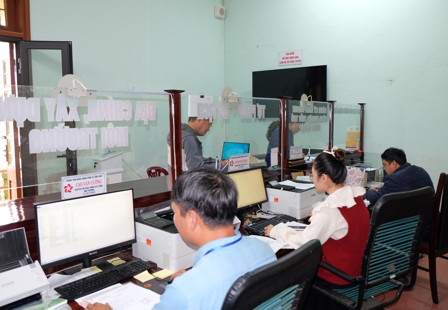 Xã Vĩnh Thủy: 100% thủ tục hành chính trực tuyến toàn trình vào năm 2027, đưa AI vào dịch vụ công...